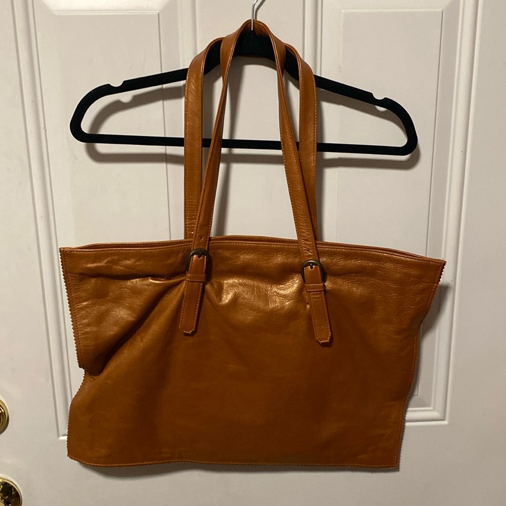 Handbag.